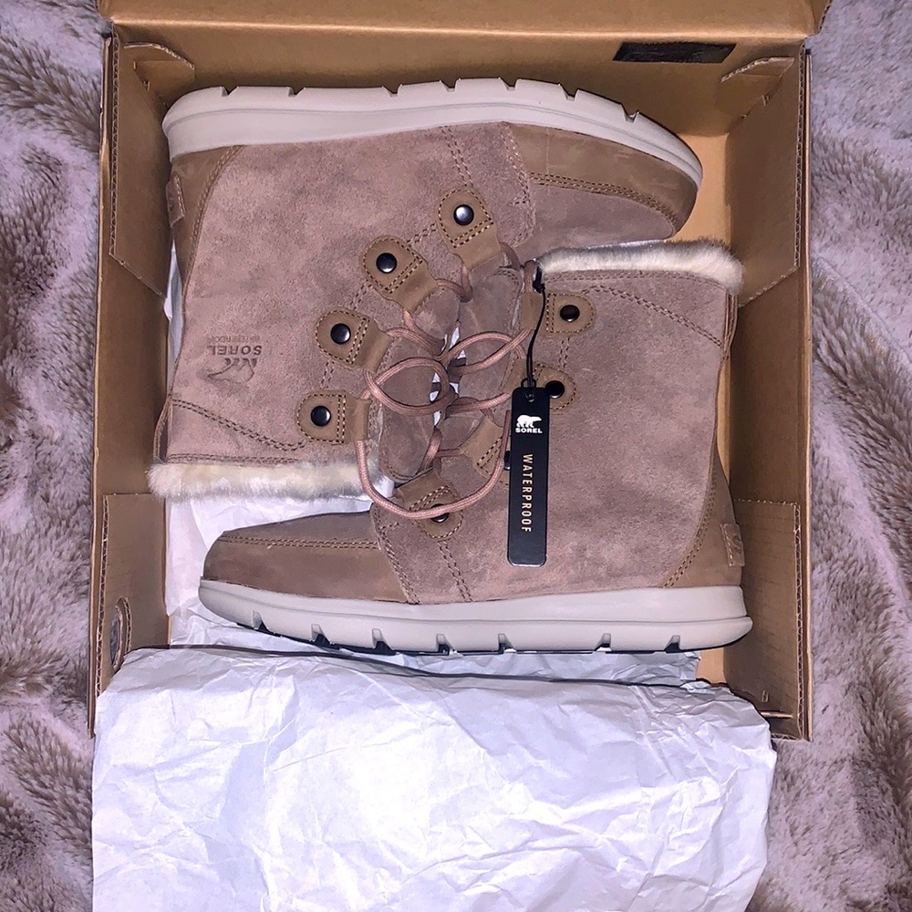 SOREL- Explorer Joan
